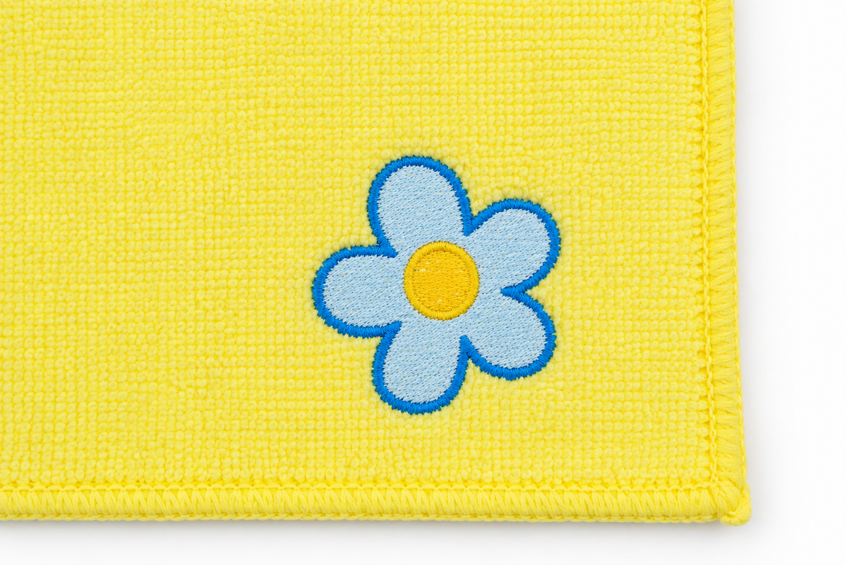 The Blue Daisy - Yellow